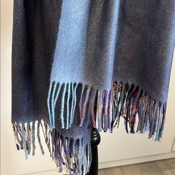 NWOT Colorful Artistic Lady Dog Wool Blend Double Sided Fabric Large Scarf - Picture 7 of 12